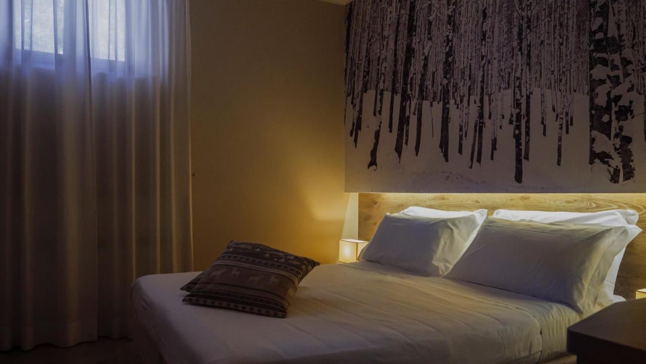 אסרגי Hotel Nido Dell'Aquila מראה חיצוני תמונה