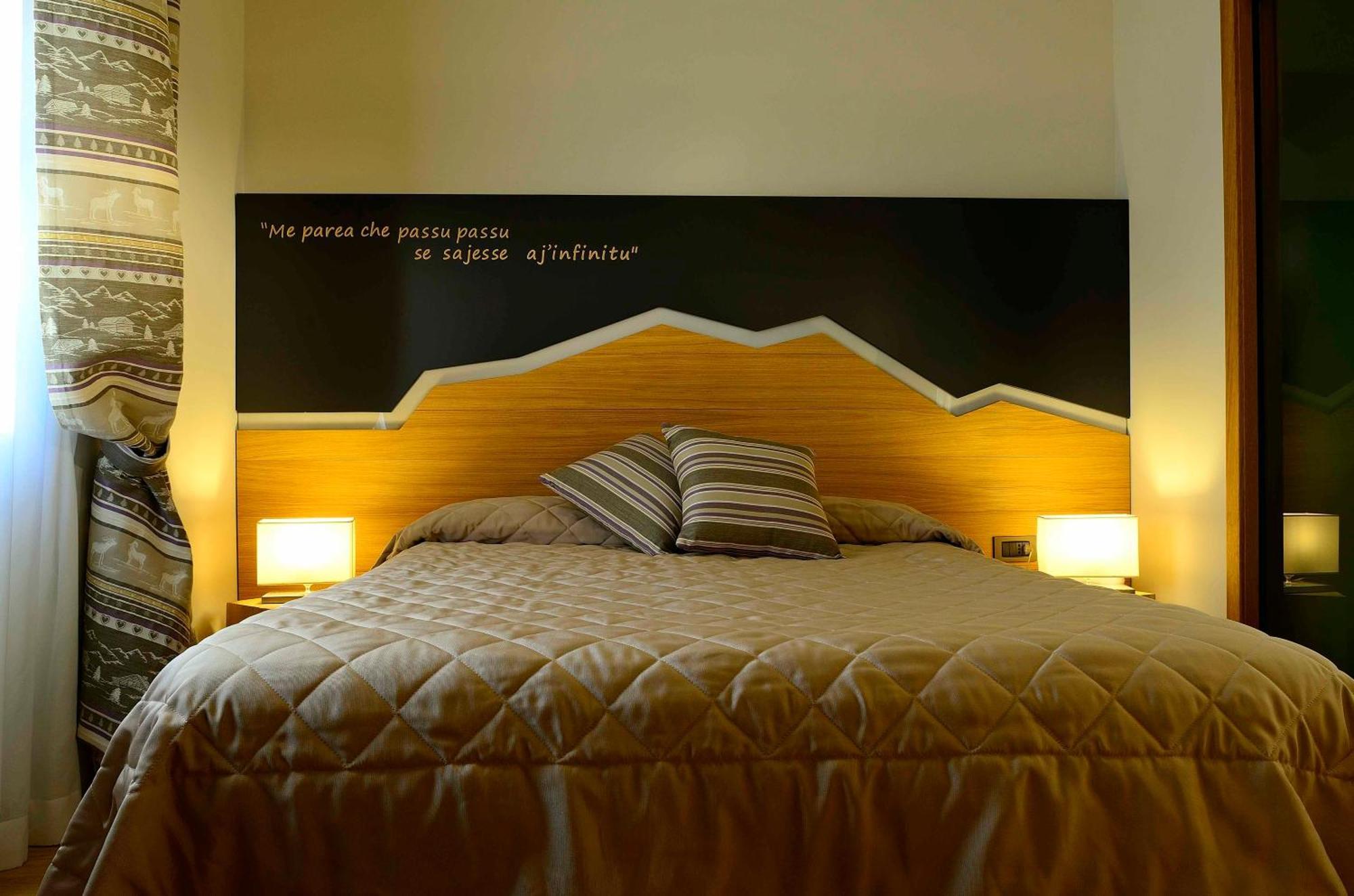 אסרגי Hotel Nido Dell'Aquila מראה חיצוני תמונה