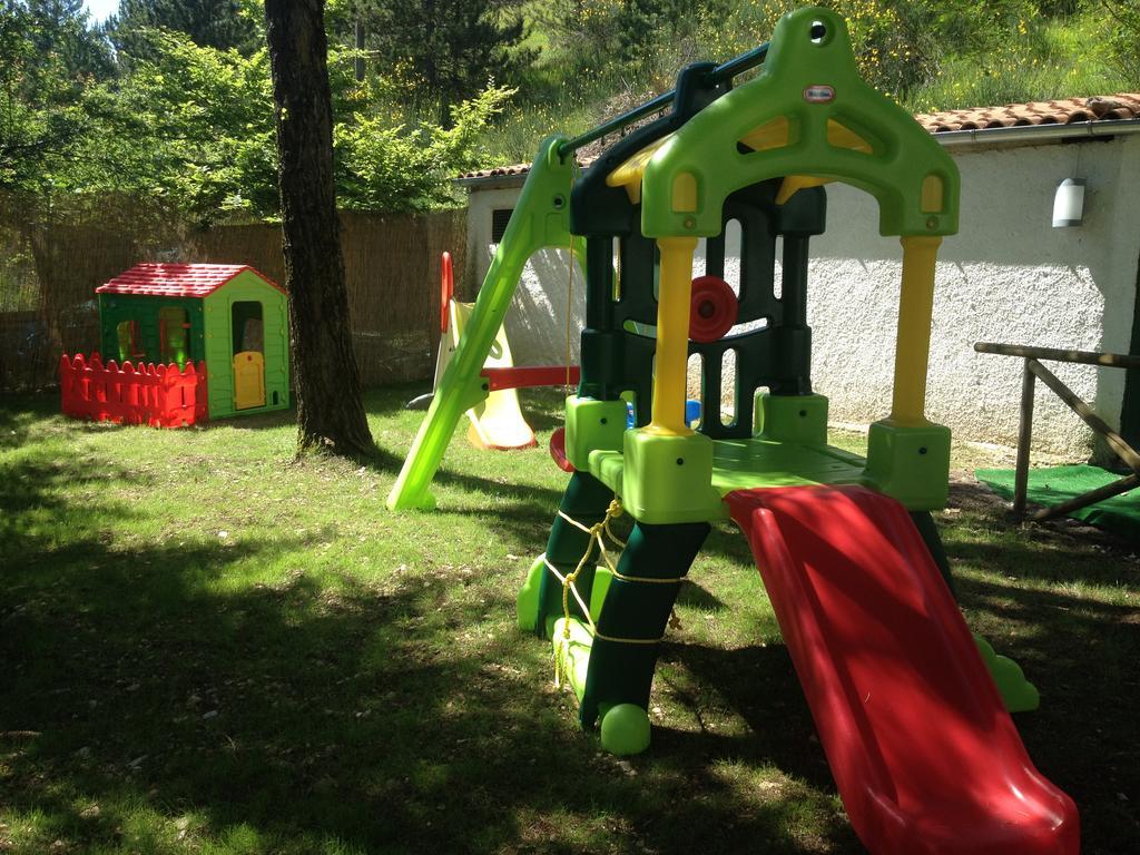 אסרגי Hotel Nido Dell'Aquila מראה חיצוני תמונה