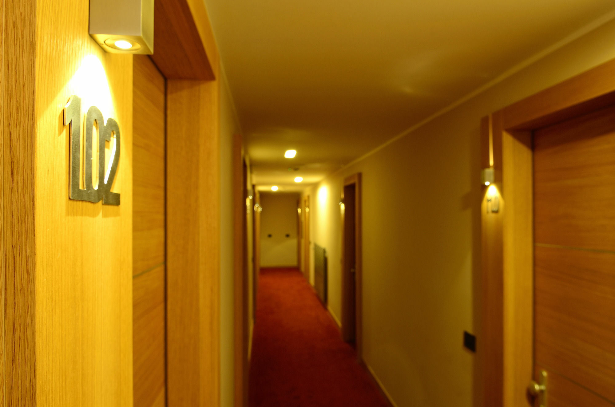 אסרגי Hotel Nido Dell'Aquila מראה חיצוני תמונה