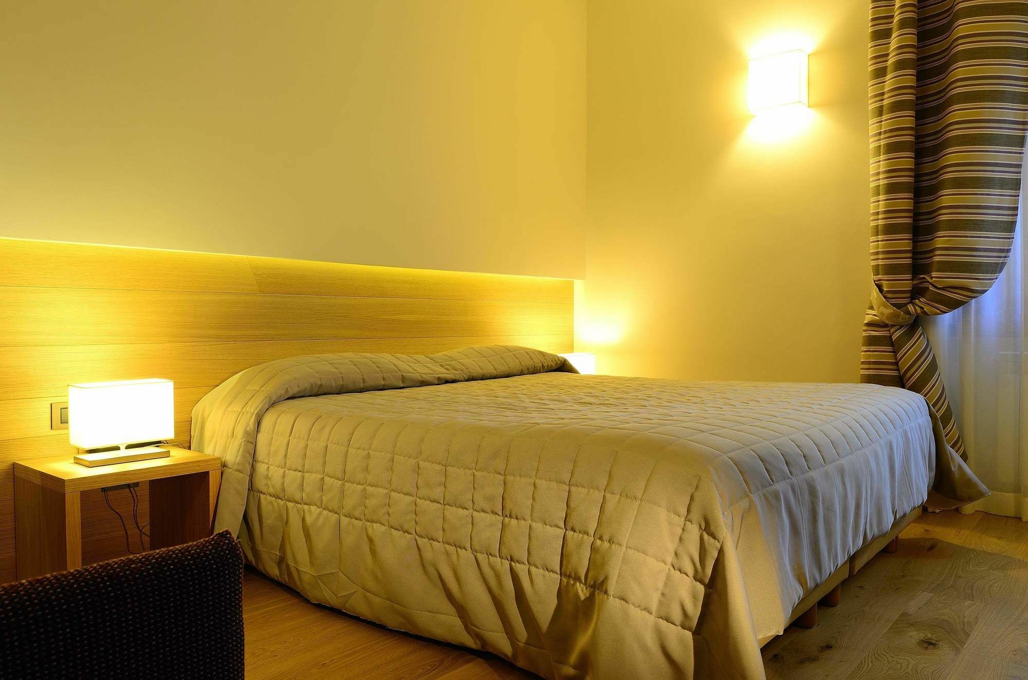 אסרגי Hotel Nido Dell'Aquila מראה חיצוני תמונה